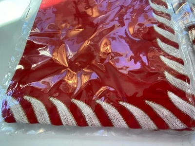 TOTALMENTE NUEVO Servilleta MacKenzie-Childs Rojo Menta Borde Bordado Rojo/Blanco Foto 1 de 2