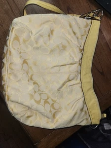 Borsa a tracolla Coach Signature Sogo Boho - Foto 1 di 10
