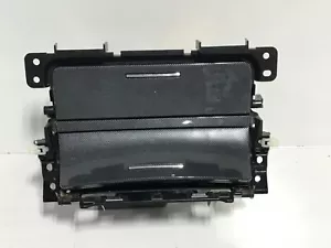 2008-2015 Mitsubishi Lancer Ralliart fabricante de equipos originales encendedor de bandeja de monedas 12 V ajuste de fábrica - Imagen 1 de 6