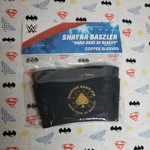 WWE authentische Shayna Baszler Kaffeehüllen ""Hard Dose of Reality"" Neu - Bild 1 von 6