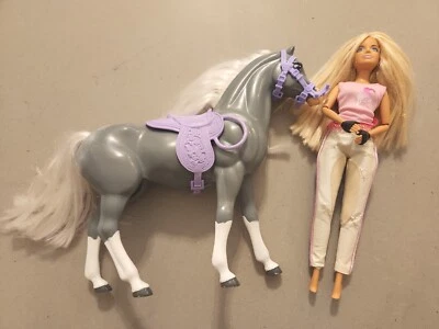 Lote 2002 BLOSSOM BEAUTIES jinete muñeca Barbie caballo silla púrpura gris blanco melena Foto 1 de 4