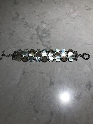 Pulsera Lia Sophia "Aloha" Triple Fila Madreperla Palanca Foto 1 de 4