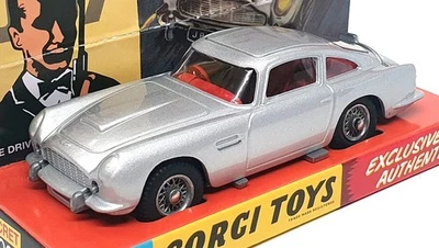 Corgi 9.5cm Long RT26101S 261 - Aston Martin DB5 James Bond 007 Goldfinger - Image 1 of 4