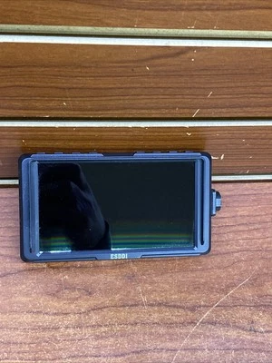 ESDDI F5 5" Full HD IPS Screen Video Field Monitor - w/ battery - Image 1 of 4