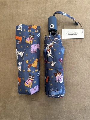 NUEVO CON ETIQUETAS - Vera Bradley - Cierre automático abierto - Paraguas corteza parque azul - Perros precio de venta sugerido por el fabricante $45 Foto 1 de 4