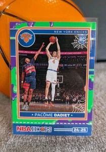 2024-25 Panini Haunted Hoops Pacome Dadiet Rookie Card Slime New York Knicks - Bild 1 von 1