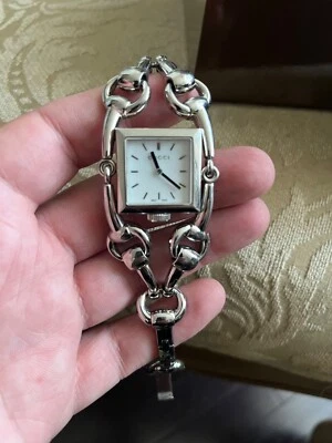 Gucci Signoria Acero Inoxidable, Cara Madreperla, Estilo 116.3 Foto 1 de 4