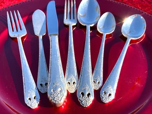 Holmes & Edwards LOVELY LADY 1937 Silverware Flatware CHOICE - Picture 1 of 30
