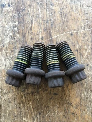 Parafusos de eixo de transmissão 2001 Ford F-150 F150 4x2 - Imagem 1 de 3