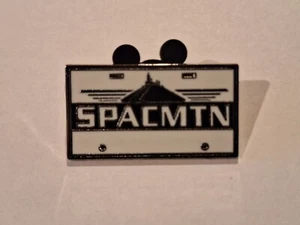 Disney Trading Pins-2010 WDW Attraction Vehicle License Plate-SPACMTN - Picture 1 of 1