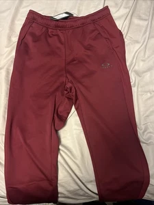 Oakley’s Men’s Size M Fleece Training Pant - Iron Red | $80 - Picture 1 of 1