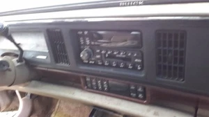 Audio Equipment Radio Opt UL0 Fits 96-05 PARK AVENUE 27908571 - Picture 1 of 12