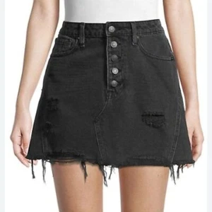 Minifalda We The Free Free People descolorida negra envejecida dobladillo crudo línea A 29 - Imagen 1 de 12