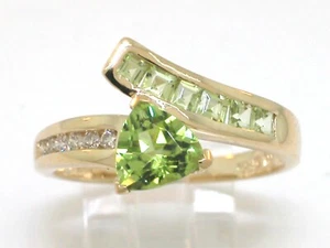 Moderner Peridot Ring 585 Gelbgold 14Kt Gold natürliche Peridots  6 Brillanten - Bild 1 von 4