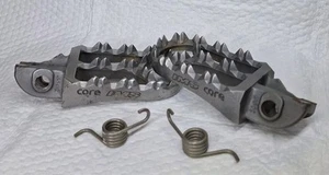 IMS Core Footpegs - Picture 1 of 8