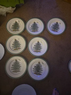 7 Vintage Spode Christmas Tree 8"  Dessert Salad Plate  England - Image 1 of 4