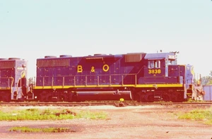 ORIGINAL KODACHROME SLIDE BALTIMORE & OHIO GP-38 #3838 GRAND RAPIDS, MI JUL 1988 - Picture 1 of 1