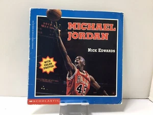 Michael Jordan (Paperback W/ Color Photos 1995)”Used Has Wear See Pics” - Bild 1 von 5
