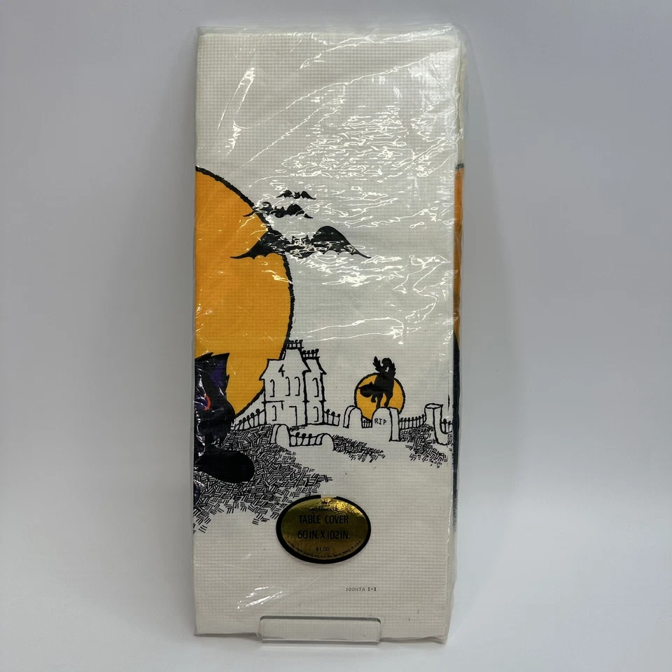 Papel de sobremesa de Halloween con sello de colección 60” x 102” murciélagos, gato negro, embrujado Foto 1 de 4