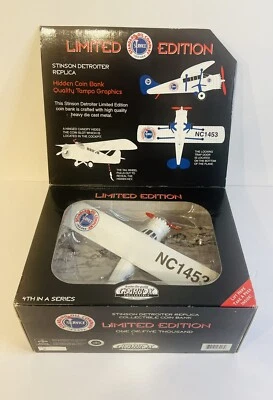 Gearbox Standard Oil Company 1998 avión Stinson Detroiter banco de monedas fundido a presión Foto 1 de 4