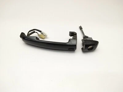 2006-2013 Suzuki Grand Vitara handle and cap left front OEM 82810-63811-ZJ3 - Image 1 of 4