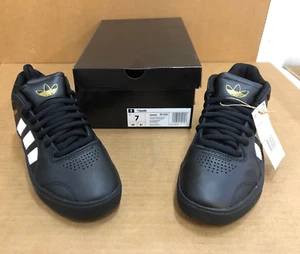 Adidas Tyshawn Jones Mid Black Skateboarding Man's Shoes Size 7 H04930 - Picture 1 of 6