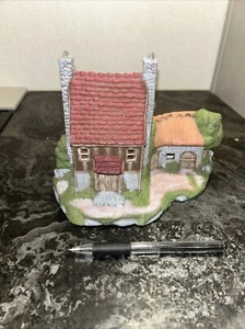 Vintage Christmas Village Cottage House,  No Light Great Condition - Picture 1 of 7