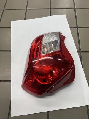 Conjunto de luz trasera derecha lado pasajero Chevy Spark 2018-2019 OEM Foto 1 de 4