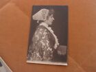  carte postale  vers 1900   costume  type breton  costume de fete