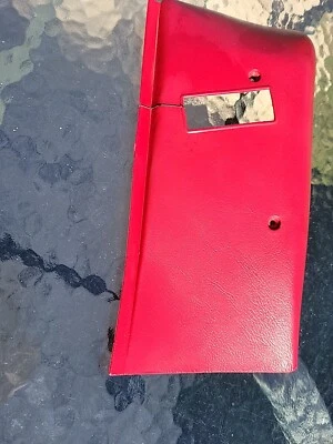 Cubierta retractora de cinturón de seguridad Firebird Camaro 1978-1981 roja transmisión am Z28 solo techo rígido Foto 1 de 4