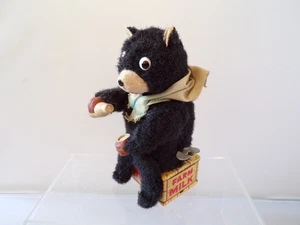 Vintage Nomura Hungry Cub Bear Drinking Farm Milk Wind-up Toy Made Japan - Picture 1 of 12