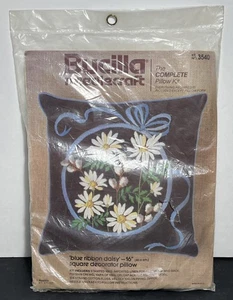 Vtg Bucilla Creative Needlecraft Blue Ribbon Daisy Embroidery Pillow Kit 16" NEW - Picture 1 of 2
