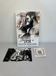 Pepper Winters Je Suis A Toi Signed Rare Mystic Box Hardback & Postcard & Pin  - Imagen 1 de 13