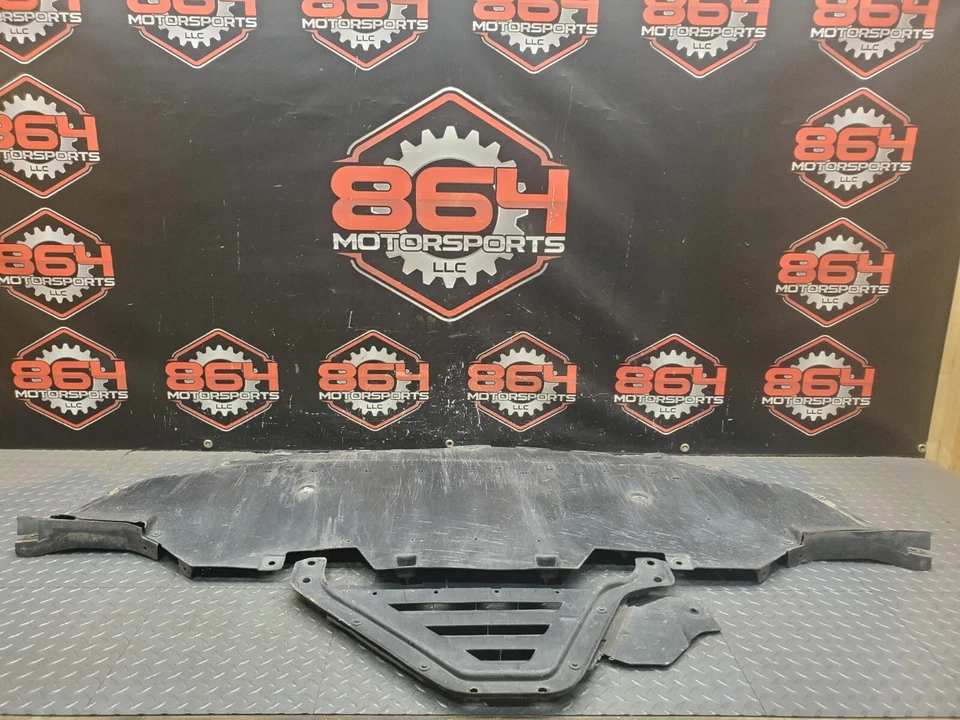 2015-2021 福特 MUSTANG ECOBOOST 黑色前盖防溅罩 #77 — 第 1/4 张图片