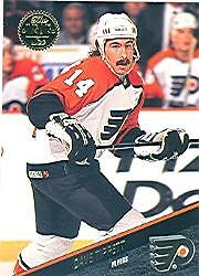 1993-94 Leaf Flyers Hockey Card #349 Dave Tippett