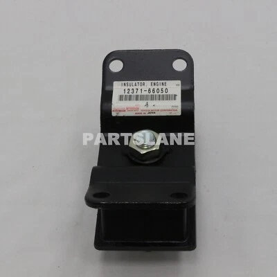 Toyota Land Cruiser HDJ100 OEM Rear Engine Motor Mount Insulator 12371-66050 - Image 1 of 3