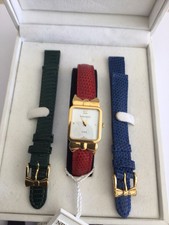 montre Nina Ricci  Avec 8 Bracelets Interchangeables