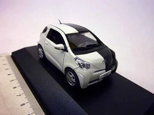 JC166 J collection 1:43 Toyota IQ 2009 Geneva Motor Show  - Picture 1 of 5