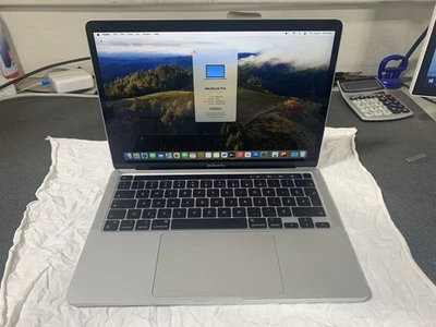 Apple Macbook Pro 13.3-inch (10GPU, Silver) 3.5Ghz 8-Core M2 (2022) MNEP3LL/A - Image 1 of 4