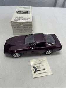 AMT 1995 Chevrolet Corvette ZR-1 Promo Dark Purple Metallic #6667 Neu in Box! - Bild 1 von 7