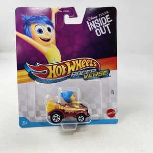 Joy * 2025 Hot Wheels Racer Verse Case F * Disney Inside Out HB17 - Imagen 1 de 3