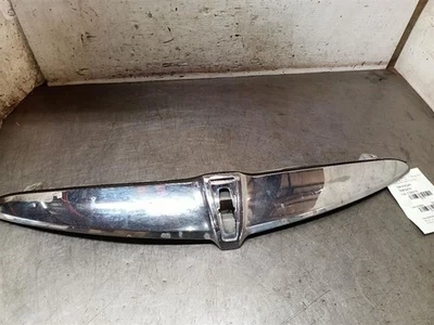 Grille Chrome from 1999 LINCOLN CONTINENTAL 10115158 - Image 1 of 4