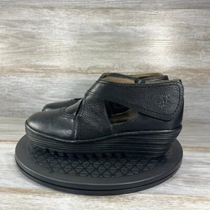 Fly London Women's Yogo Black Leather Wedge Pump Shoes Size EU 40 US 9.5 - Picture 1 of 9