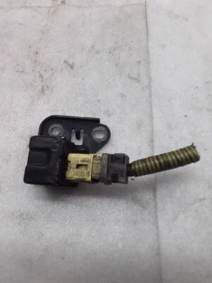 19173-35020 R/F RIGHT FRONT CRASH SENSOR 2002 TOYOTA 4 RUNNER S-303-1P — 第 1/4 张图片