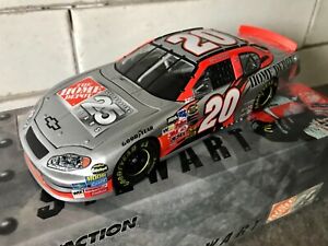 Tony Stewart #20 Home Depot 25th Anniversary 2004 Chevy Monte Carlo Action 1:24