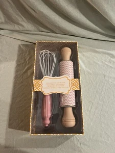NEW decorative Rolling Pin & Whisk gift set - make baking fun! - great gift! - Picture 1 of 3