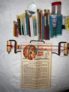 Vintage Bastelset Walco Indianer Perlen Basteln Webstuhl mit Perlen Made in USA 1935 BK5 - Bild 1 von 9