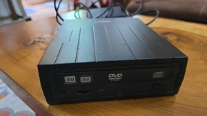 LiteOn DVD-R-RW DVD-RW External CD Drive SOHW-1693SX - Afbeelding 1 van 3
