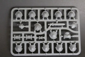 Warhammer 40k Deathwatch Upgrade Sprue Space Marine Shoulder Pads Upgrade - Picture 1 of 1