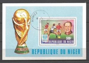 Football Niger (22) Block Obliterated - Picture 1 of 1